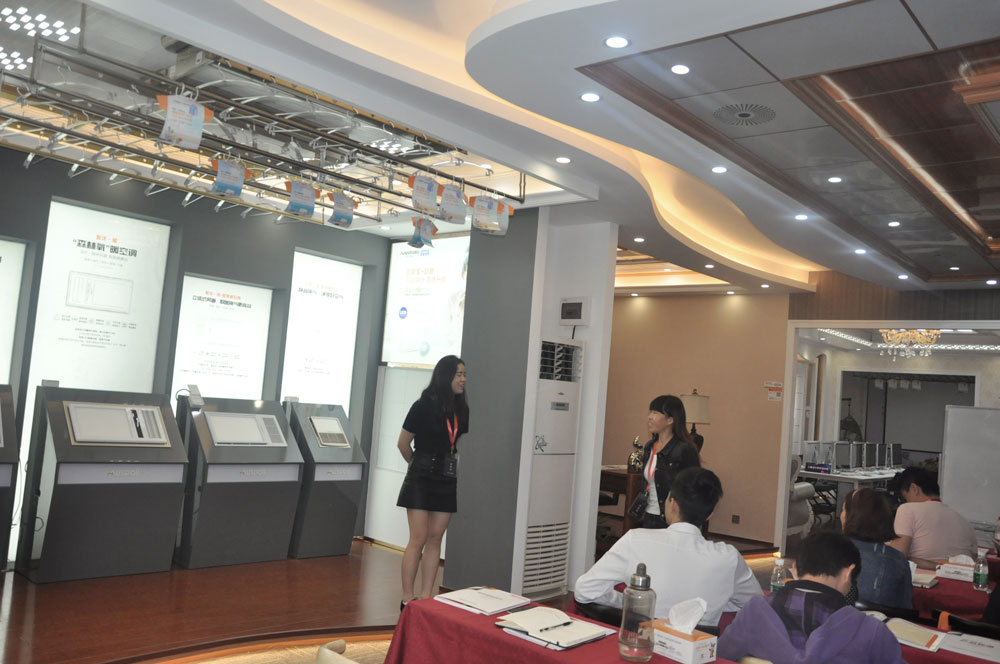 歐斯寶商學(xué)院，發(fā)揮精品班優(yōu)勢(shì)，高效提升培訓(xùn)效果