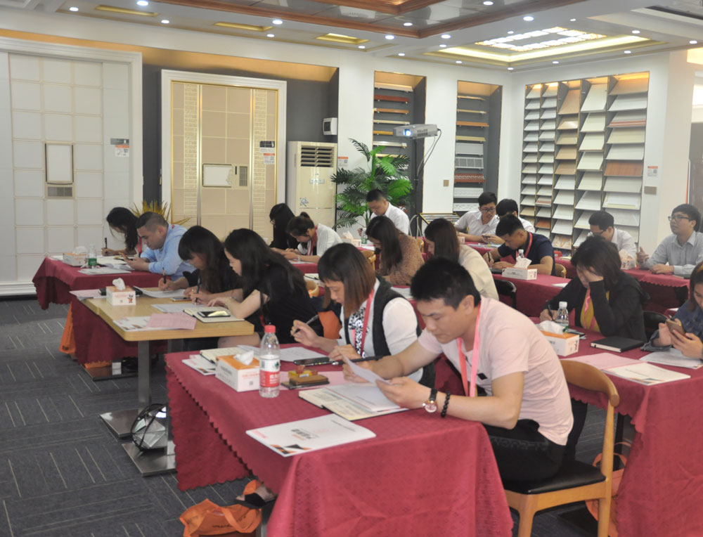 歐斯寶商學(xué)院，發(fā)揮精品班優(yōu)勢(shì)，高效提升培訓(xùn)效果