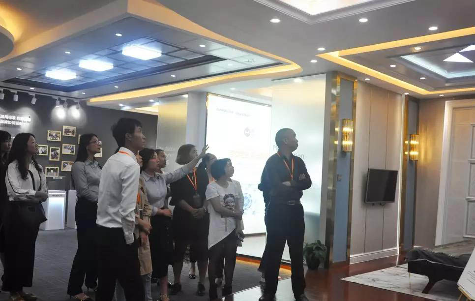 現(xiàn)場(chǎng)講解